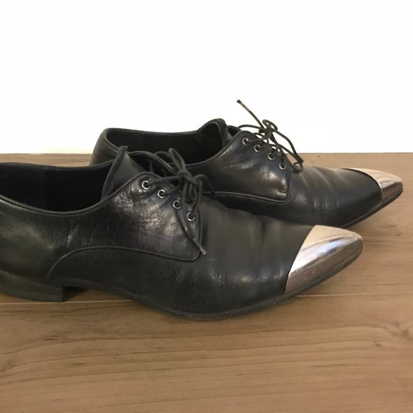 MiuMiu Black Leather lace up shoes, with silver metal embellishment - Picture 3 of 4